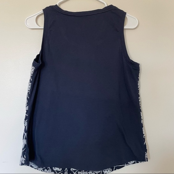 Croft & Barrow Navy Floral Tank Top. Size Small - Picture 4 of 6